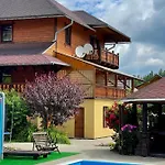 Guest house 
